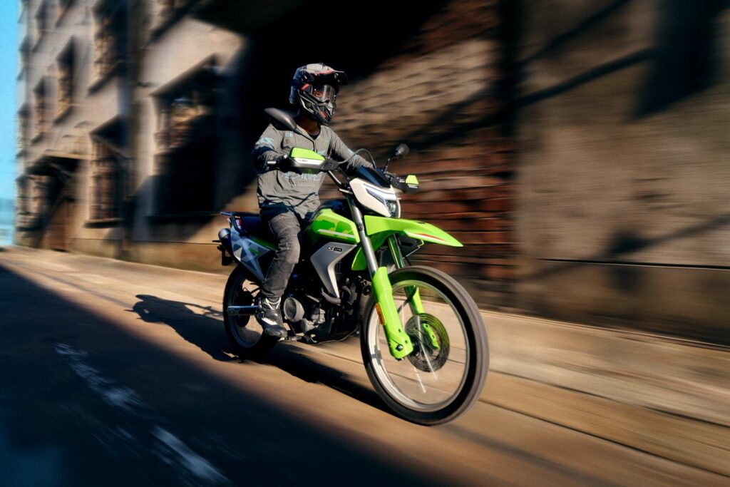CFMOTO 250 DUAL